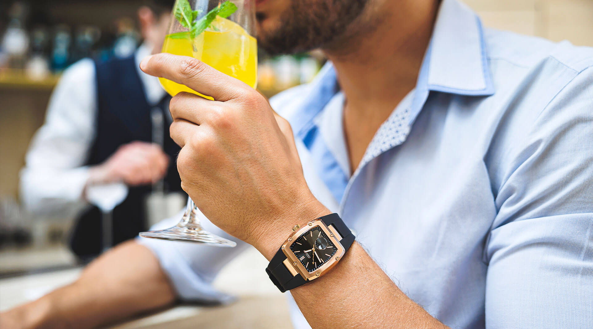 Valuchi Expedition watch lifestyle milano
