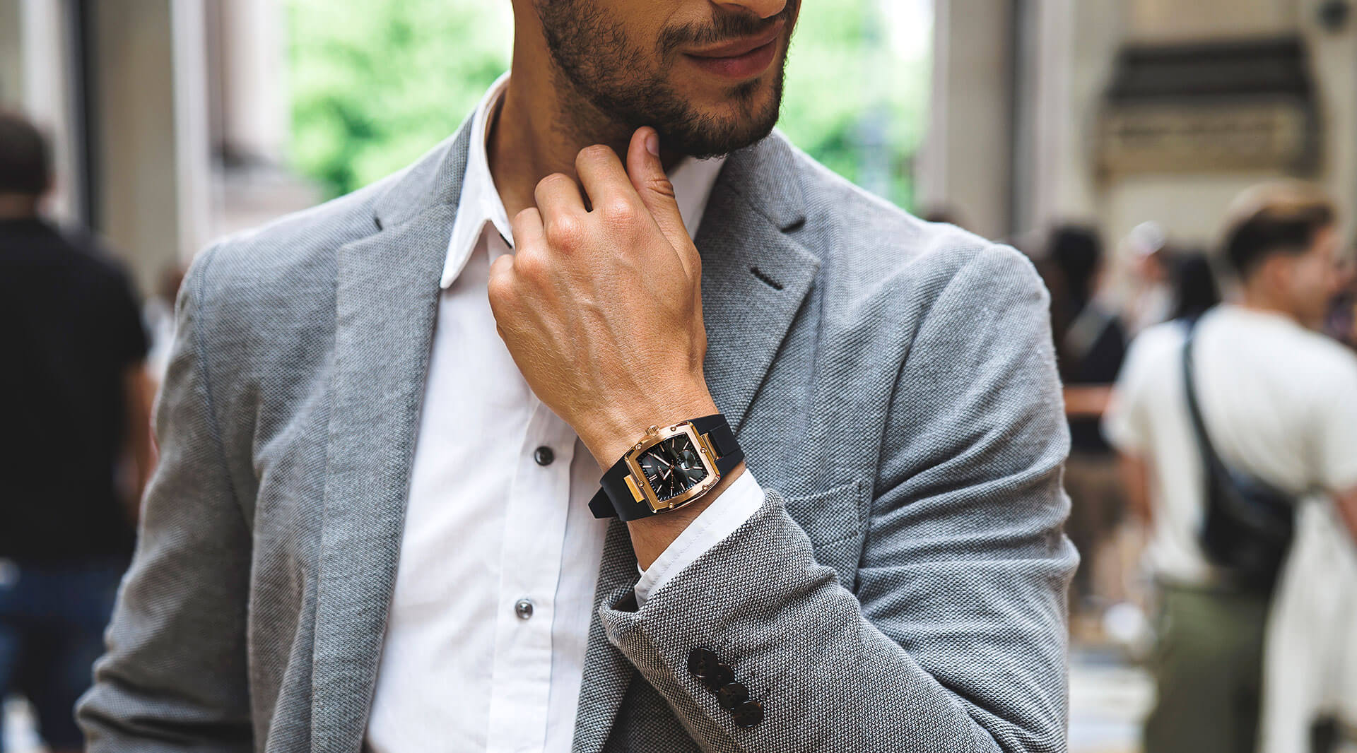 Valuchi Expedition watch affordable luxury